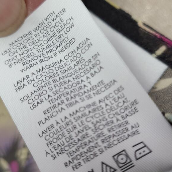 Cabi black multi floral print sleeveless ruffle neck top #3265 Small - Picture 7 of 7